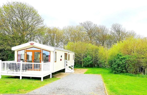 Tunstall Cabin | Luxury Lodge Caravan Sand Le Mere Holiday Park