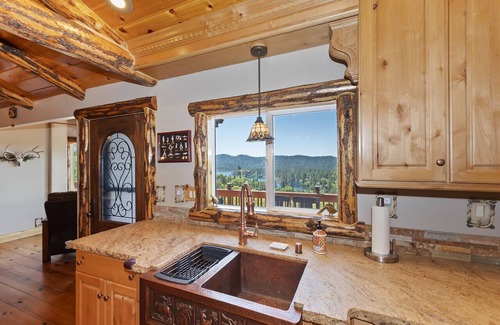 Lake Arrowhead Cabin | Luxury Lodge w/AC, lake Views, 2 Suite, Arcade