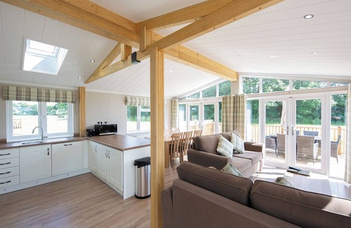 Diss Ski Chalet | Luxury lodge with one double with en suite shower and one twin.