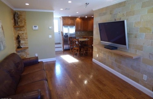 West Orange Apartment | Luxury Loft Apartment w/easy access to NYC trains