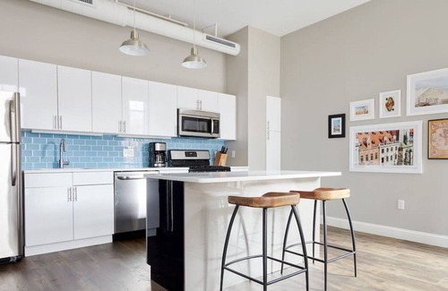 Downtown Boston Apartment | Luxury Loft | Boston Common | Monthly Discount