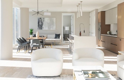 Near North Side Apartment | Luxury Loft Collection COMBO 01/02 | Terrace