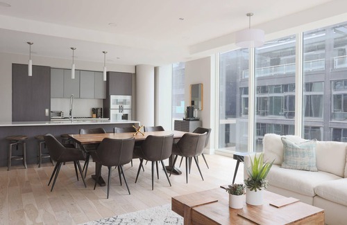 Near North Side Apartment | Luxury Loft Collection COMBO 02/03 | Terrace
