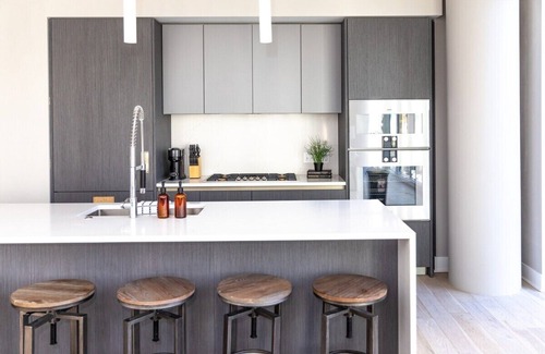 Near North Side Apartment | Luxury Loft Collection COMBO 02/03 | Terrace