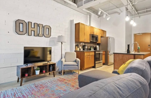 Downtown Cleveland Apartment | Luxury Loft Getaway in Downtown Cleveland
