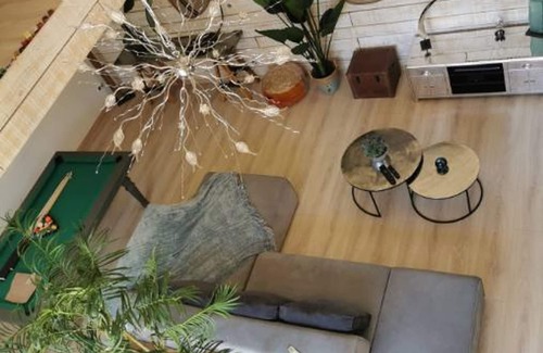 Cognat-Lyonne Cottage | Luxury Loft with Heated Pool, Spa, and Garden near Vichy