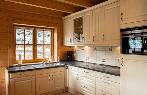 Ortsmitte House | Luxury log cabin, right on the K1 ski and mtb. Lift Willingen, family-friendly