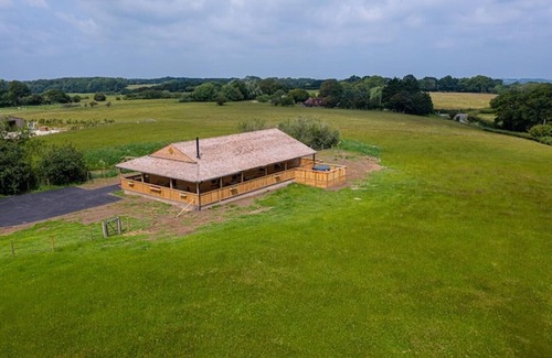 Stone in Oxney Cabin | Luxury Log Cabin with a Hot Tub