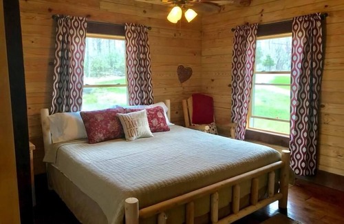 Helmsburg Cabin | Luxury log cabin with Hot Tub, located between Bloomington, Nashville.