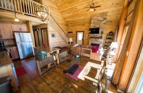 Helmsburg Cabin | Luxury log cabin with Hot Tub, located between Bloomington, Nashville.