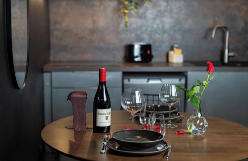 Grasse Apartment | Luxury Love Room