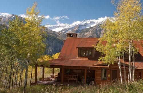 Carbondale Cabin | Luxury magical mountain complex at the heart of the Colorado Rocky Mountains