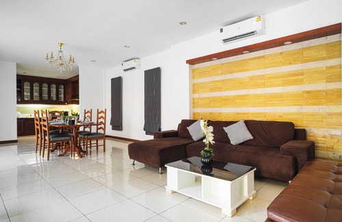 Central Pattaya Villa | Luxury Massarossa Pool Villa Pattaya-21