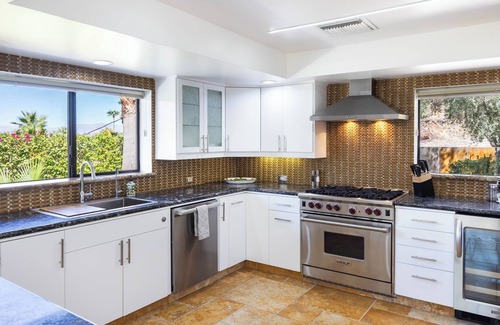 Araby House | Luxury Meets Nature in Scenic Palm Springs