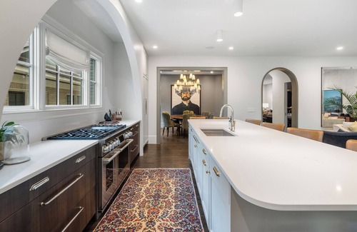 Midtown House | Luxury Midtown 4BR w/King Suites & 2 Porches