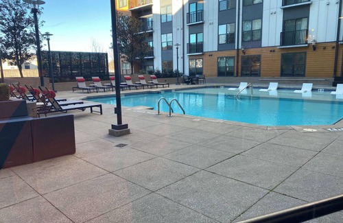 Home Park Apartment | Luxury Midtown Flat near Mercedes-Benz Stadium