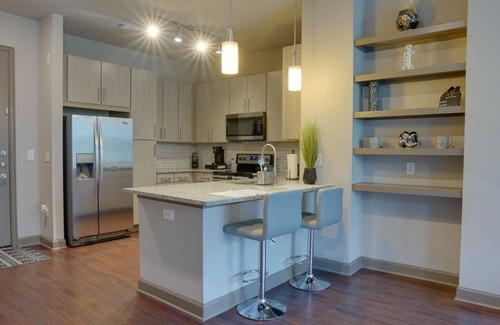 Home Park Apartment | Luxury Midtown Oasis: Rooftop & Pool