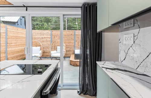 Val-des-Lacs Ski Chalet | Luxury mini-chalets to disconnect for two with a private spa nestled in the hear