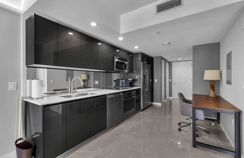 Downtown Miami Condo | Luxury & Modern 1BR In Brickell With Great Views
