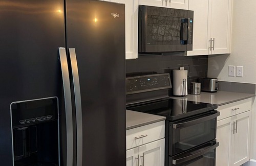 Kissimmee House | Luxury/Modern 5Bed and 4bath Private Pool and Free Resort 10min da Disney 11ppl