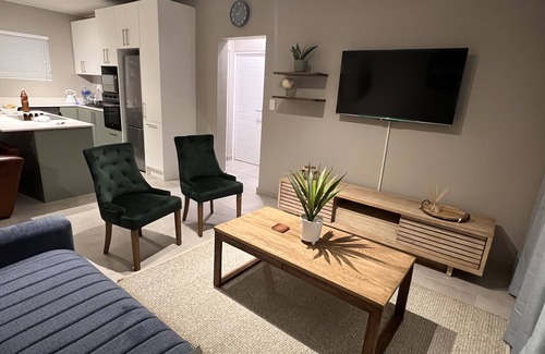 Langebaan Apartment | Luxury Modern Apartment - 5 min from the beach and the Mykonos Casino and resort