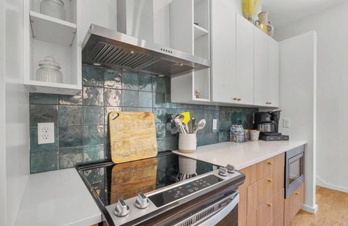 Missionary Ridge House | Luxury Modern, Down Town Retreat, Pet Friendly