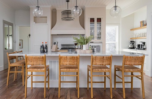 Fletcher Villa | Luxury Modern Farmhouse Villa - 8BR, HotTub & Mtn Views