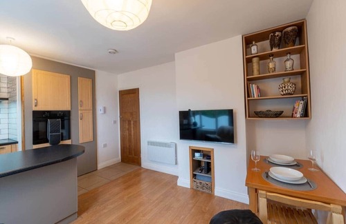 Chapeltown Apartment | Luxury modern flat ‡ close to city ‡ free parking