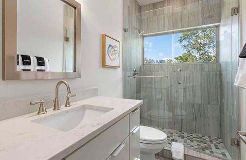 Swede Hill House | Luxury Modern Home in Hip East Austin!