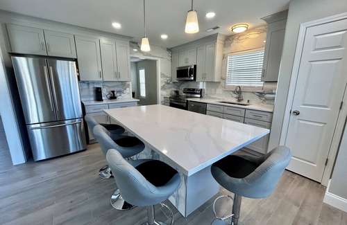 Charlotte House | Luxury modern home near uptown!