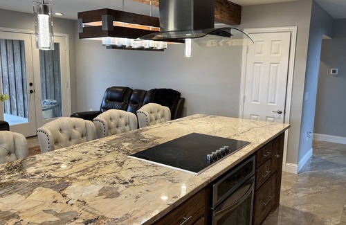 Grand Prairie House | Luxury Modern House 7 bed 4 bath.