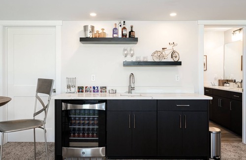 Granby House | Luxury Modern Mountain Retreat - Close to Skiing, Mtn. Biking, Golf; Hot Tub