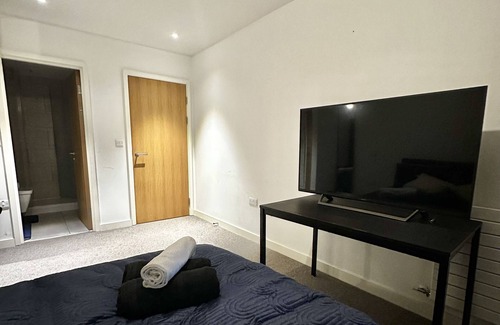 Canning Town Apartment | Luxury Modern Oasis Rooms -O2-Arena-ExCeL-CityAirport Canary Warf