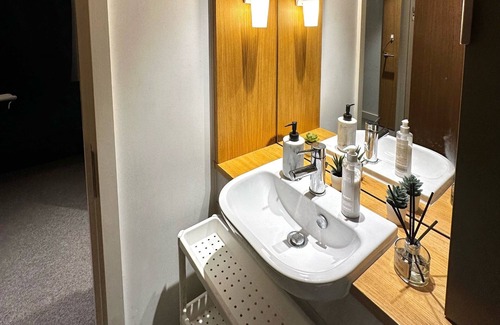 Canning Town Apartment | Luxury Modern Oasis Rooms -O2-Arena-ExCeL-CityAirport Canary Warf