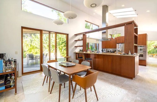 Indian Beach Sapphire Shores House | Luxury Modern Ville in Heart of Sarasota