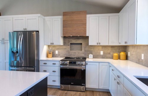Hudsonville House | Luxury Monthly Furnished Home
