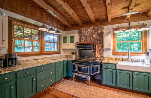 Seymour Cabin | Luxury Mountain Cabin Getaway