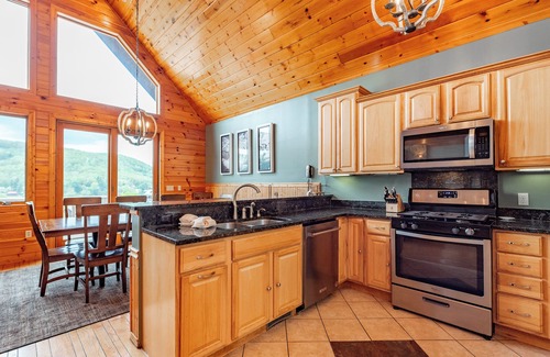 McHenry House | Luxury Mountain Chalet w/Pool, Sauna & Hot Tub