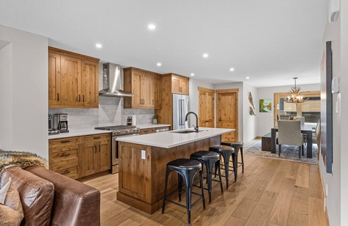 Canmore Villa | Luxury Mountain Villa | Private Hot Tub