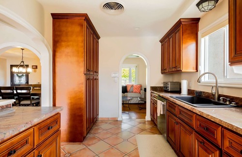 Old Las Palmas House | Luxury Movie Colony Retreat in Palm Springs