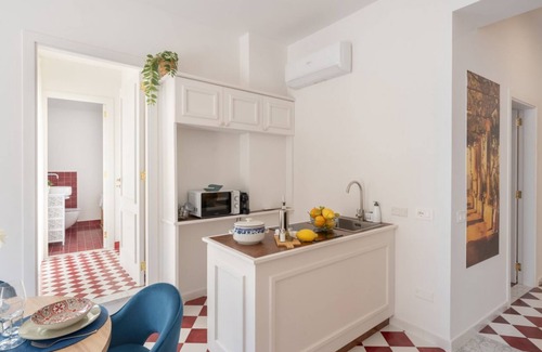 Sorrento Historic Centre Apartment | Luxury New Sorrento Home with Terrace - Sleeps 12