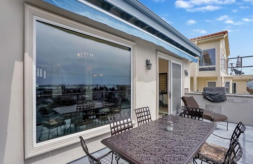 Newport Beach House | Luxury Newport Beach Home with Panoramic Ocean Views