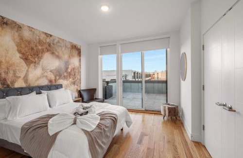 Olde Kensington Apartment | Luxury Nolibs 1br Huge Balcony