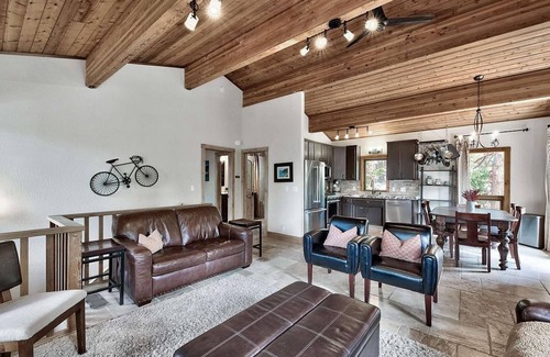 Incline Village Ski Chalet | Luxury North Lake Tahoe Incline Village Ski Chalet