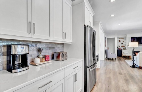 North Carolina Coast House | Luxury Oasis - Pool, Jacuzzi, Golf Cart!