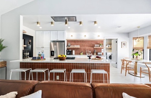 Manor House | Luxury Oasis: Pool, Hot Tub, Games + Guesthouse