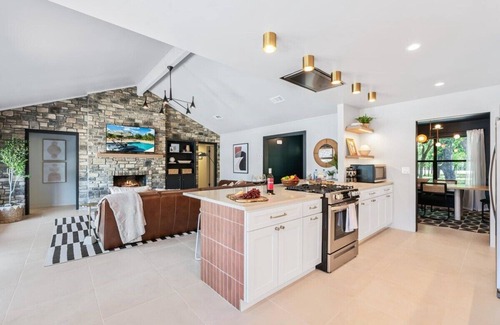 Manor House | Luxury Oasis: Pool, Hot Tub, Games + Guesthouse