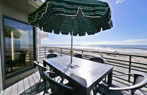 Rio del Mar House | Luxury Ocean Front Home