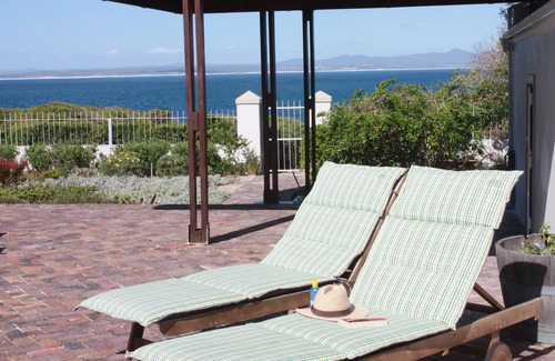 Westcliff Villa | Luxury Ocean front Villa, 2-6 Bedrooms, Hermanus Cliffpath