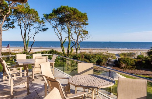 Oceanside House | Luxury Oceanfront Home with Private Pool, Sleeps 16 in the heart of Sea Pines